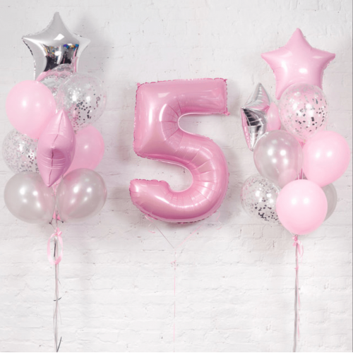 Композиция розовых и белых шаров металлик на день рождения